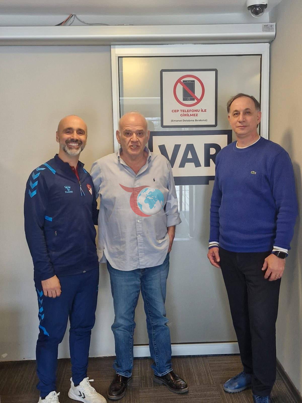 VAR Direktörü Joao Capela, Ahmet Çakar ve MHK Başkanı Ferhat Gündoğdu