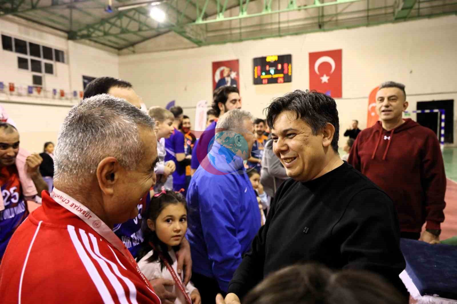 Bilecik’te Kurumlar Arası Bahar Voleybol Turnuvası nefes kesen finale sahne oldu