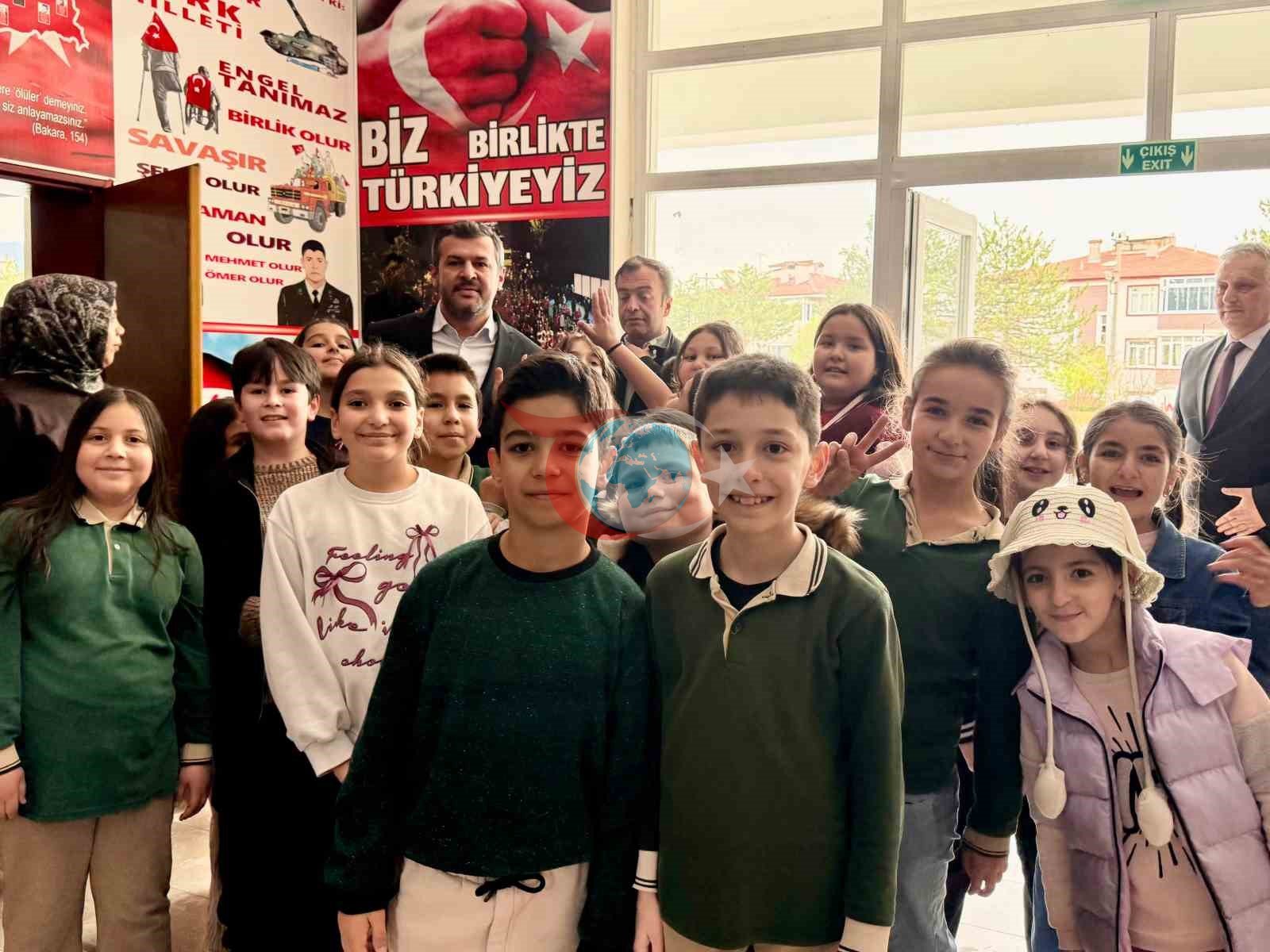Başkan Çetinkaya, öğrencilerle bir araya geldi