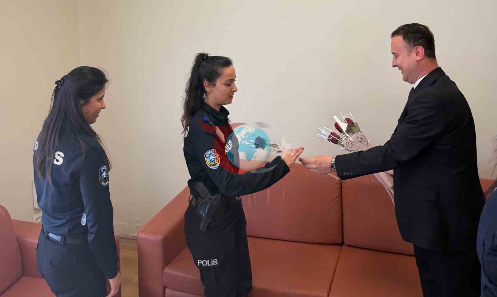 Havalimanında Polis Haftası kutlaması