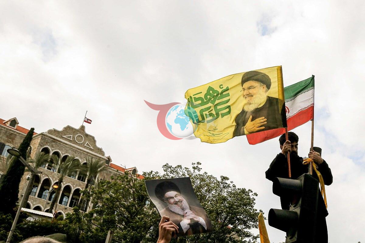 Beyrut'ta Hizbullah destekçilerinin düzenlediği protestodan bir görsel.