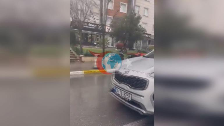 İstanbulda kadın sürücüye saldırı: Abi ne olur git, çocuğum var