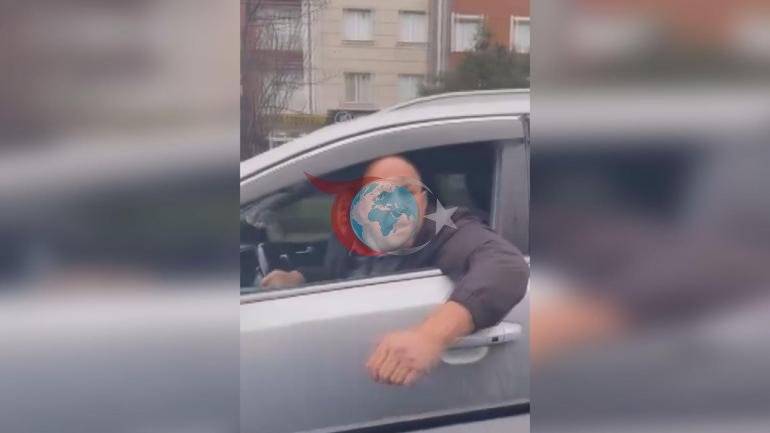 İstanbulda kadın sürücüye saldırı: Abi ne olur git, çocuğum var