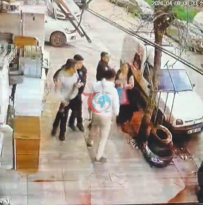 Zihinsel engelli ve annesine sopalı saldırı Sen deli Kadirsin diyorlar