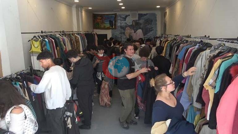 Sabah saat 06.00da kuyruk başladı: Ne alırsak 200 lira