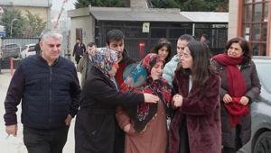 Zeytinburnunda ölü bulunan anne ve 8 yaşındaki kızının cenazeleri yakınlarına teslim edildi