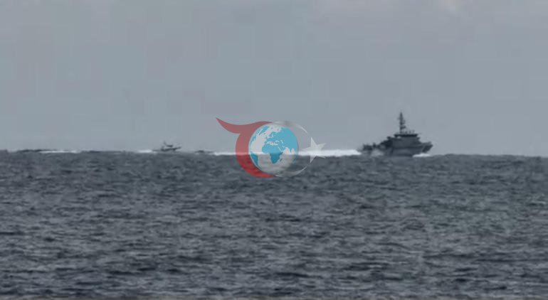 Çanakkale açıklarında hareketli anlar kamerada Yunan botu, Türk teknesini taciz etti