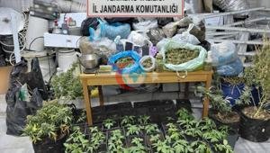 Ev değil uyuşturucu üssü çıktı Kaçak elektrikle kurduğu sistem şaşkına çevirdi