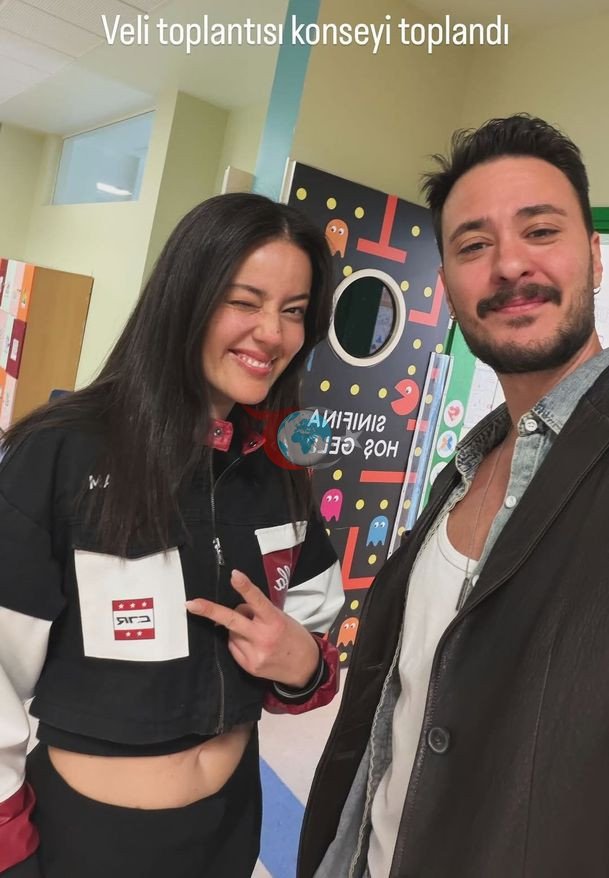 Adı genç oyuncuyla anılan Pelin Akil, eski eşiyle buluştu - Resim : 2