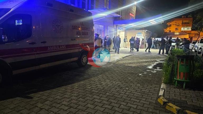 Evinin önünde dehşet 20 yaşındaki genç boğazından bıçaklanarak öldü