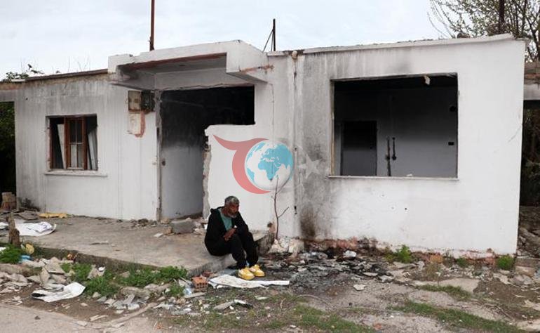 Antalya’da felç geçiren eski kamyon şoförü sokakta yaşamaya başladı Yardım bekliyorum