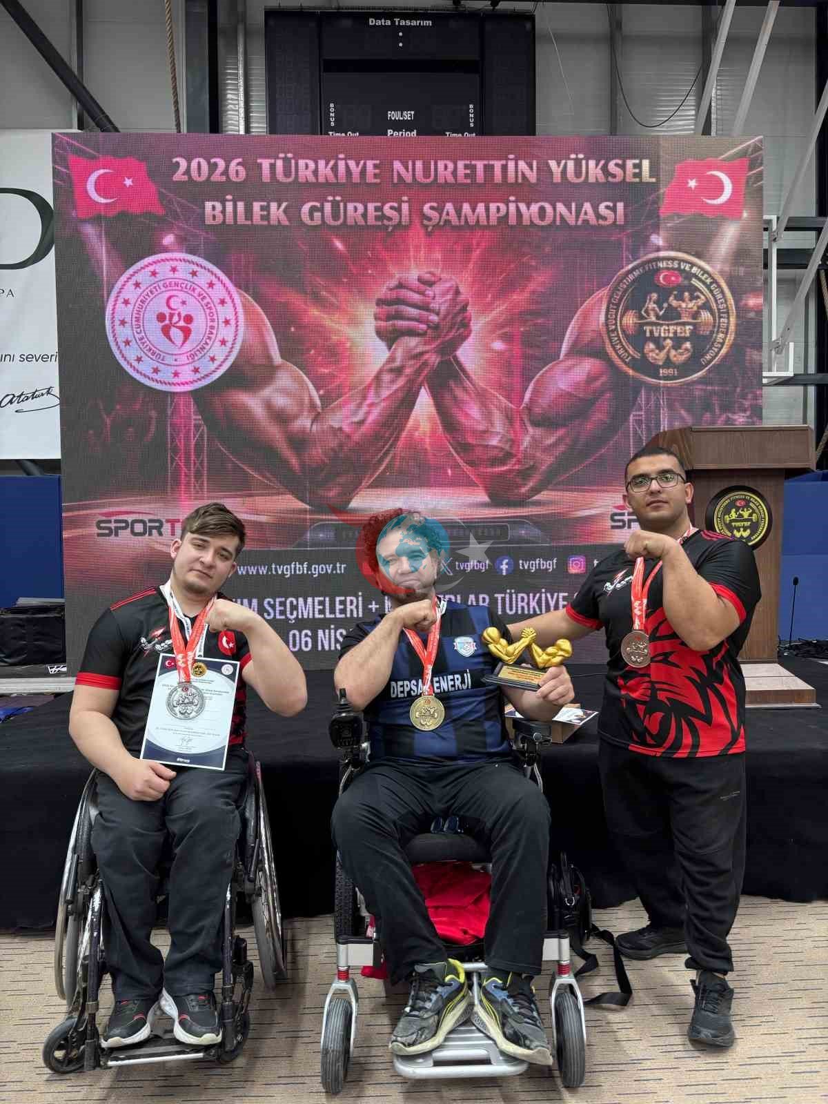 Bilek güreşinde Eskişehirli 3 sporcu Türkiye&rsquo;yi temsil edecek