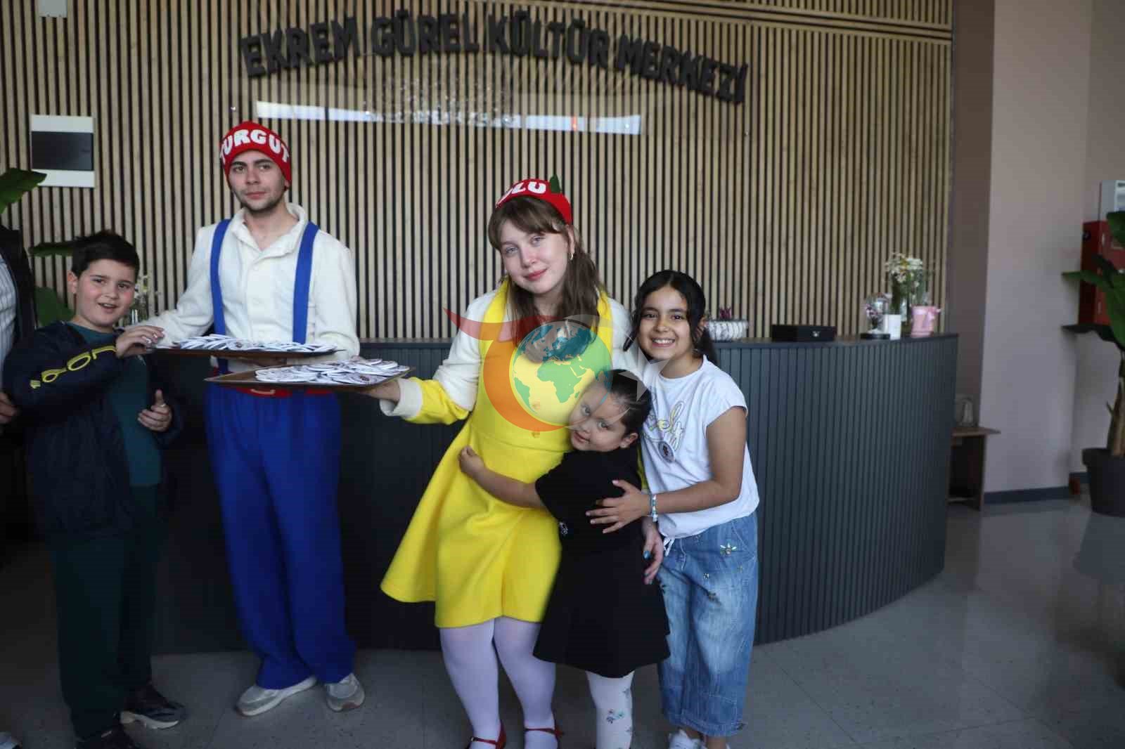 Turgut ve Lulu ilk kez sahne aldı