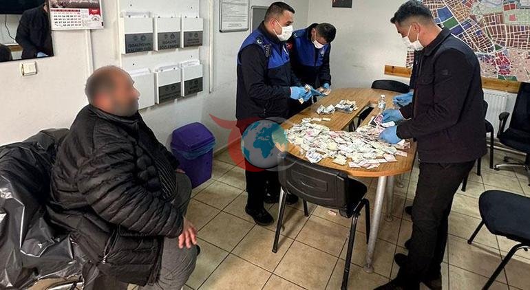Dilencinin üzerinden çıkan para şaşırttı Günlük kazancı dudak uçuklattı