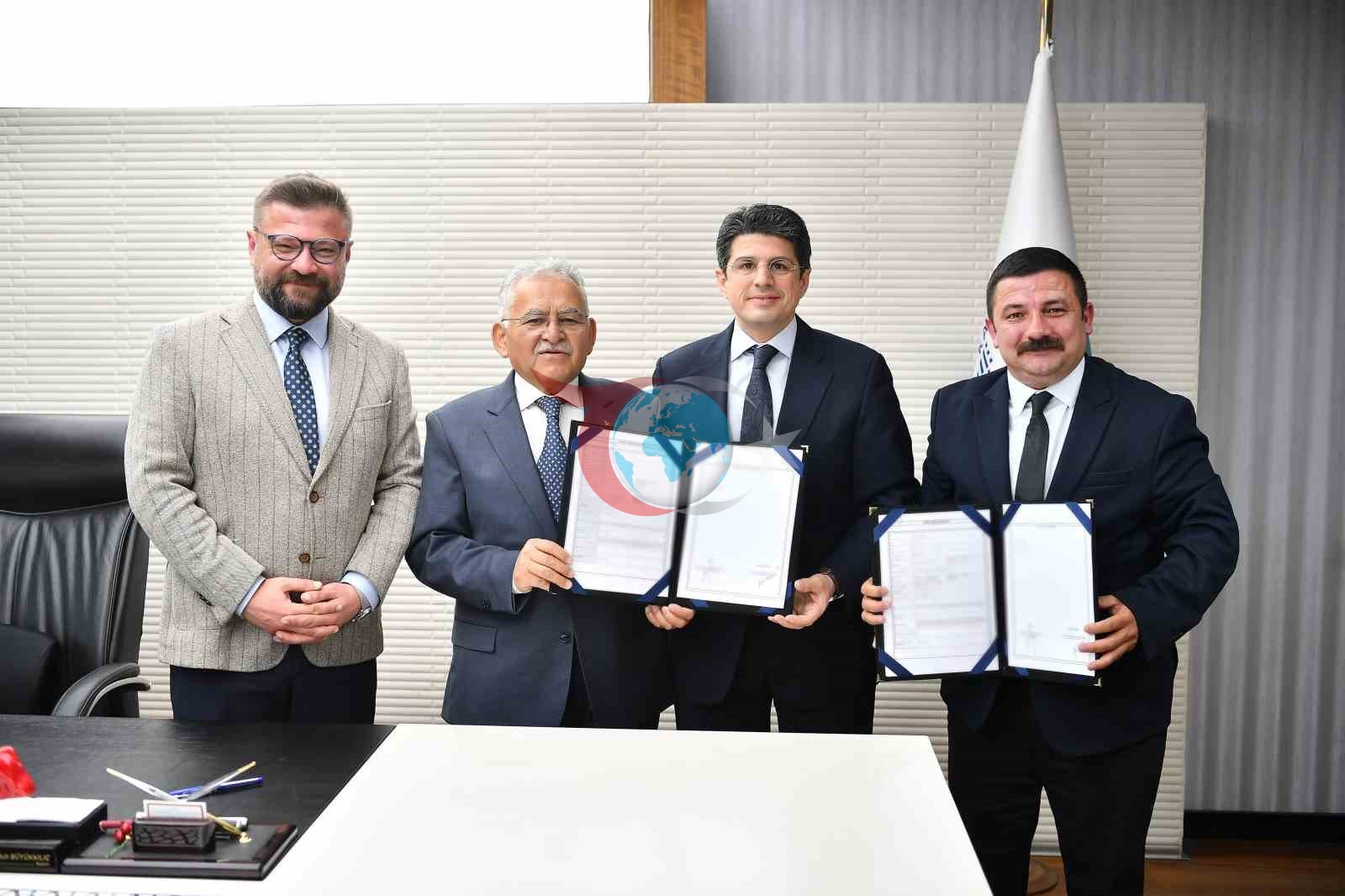 Başkan Büyükkılıç, Erciyes’te Türkiye’nin en uzun ve en iddialı dağ kızağı tesisi için imzayı attı