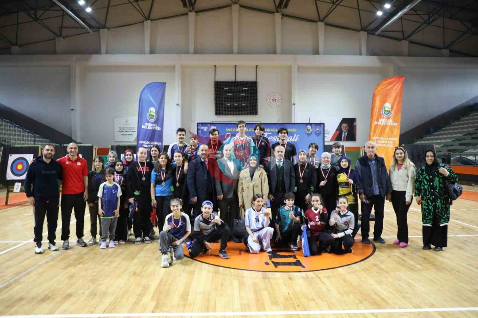 Spor festivalinde öğrenciler okçular yarıştı