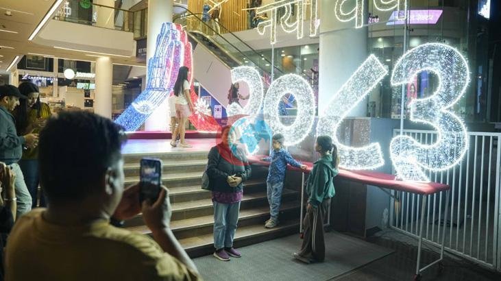 Aynı Dünya, Farklı Zaman: Nepal 2083 Yılına Girdi