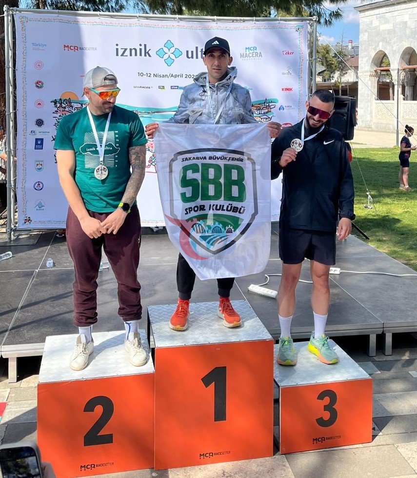 Sakaryalı atletler Bursa ve Kocaeli&rsquo;den derecelerle döndü