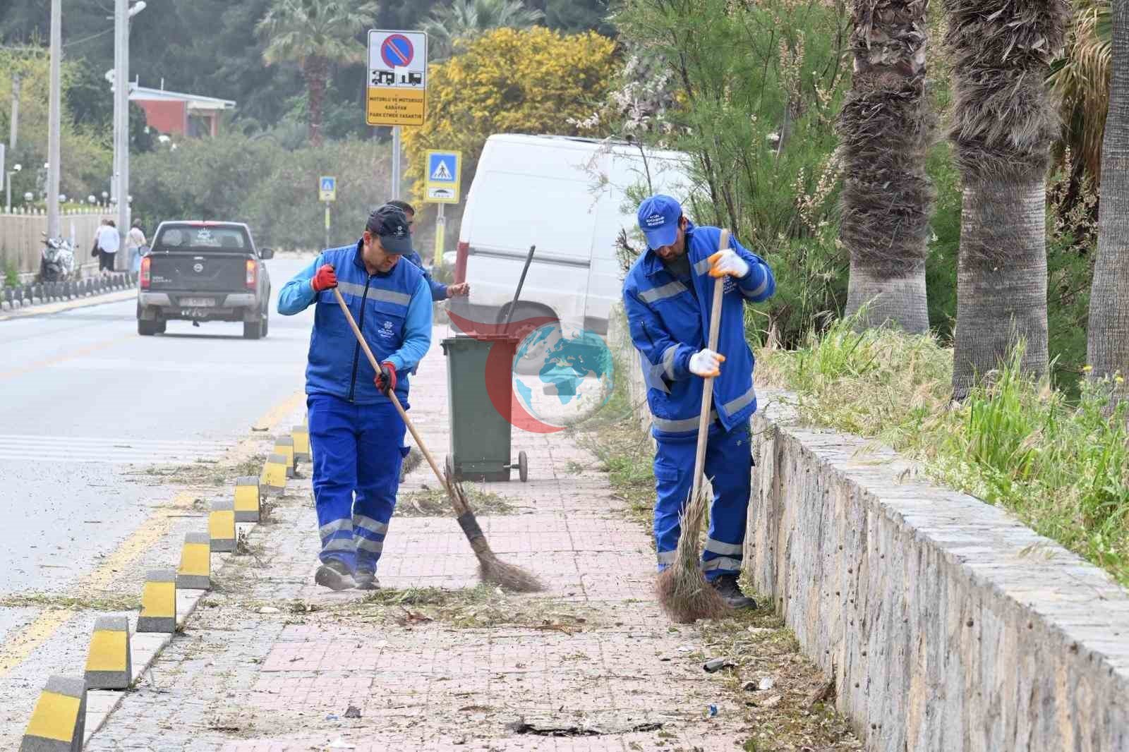 Aydฤฑn Bรผyรผkลehir Belediyesi Kuลadasฤฑโnda รงalฤฑลmalarฤฑnฤฑ sรผrdรผrรผyor