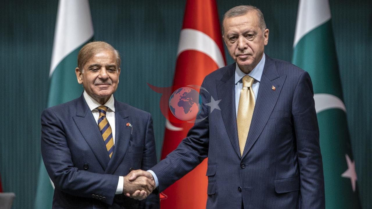 ABD-İran Görüşmeleri Öncesinde Şahbaz Şerif'ten Önemli Ziyaretler