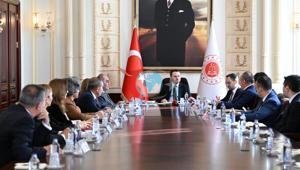Adalet Bakanı Gürlek, Türkiye Noterler Birliği heyeti ile görüştü