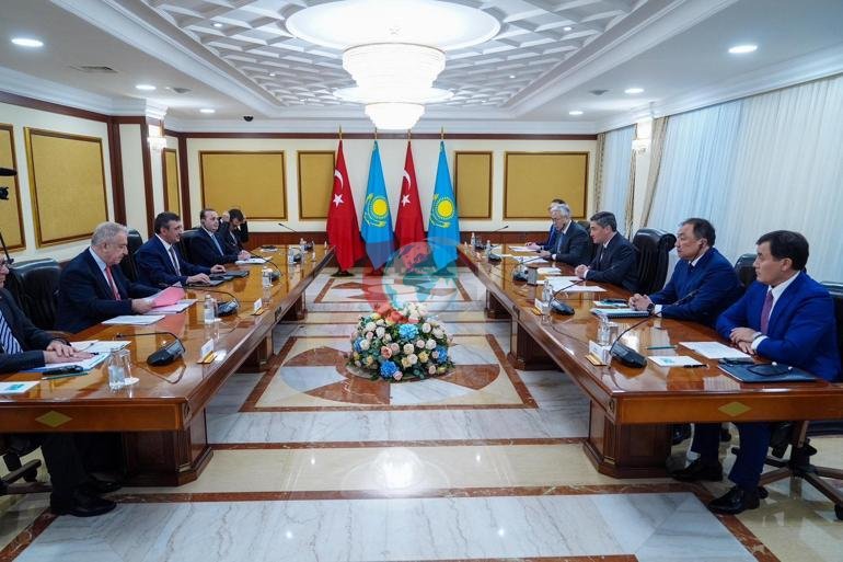 Cumhurbaşkanı Yardımcısı Yılmaz, Kazakistan Başbakanı Bektenov ile görüştü