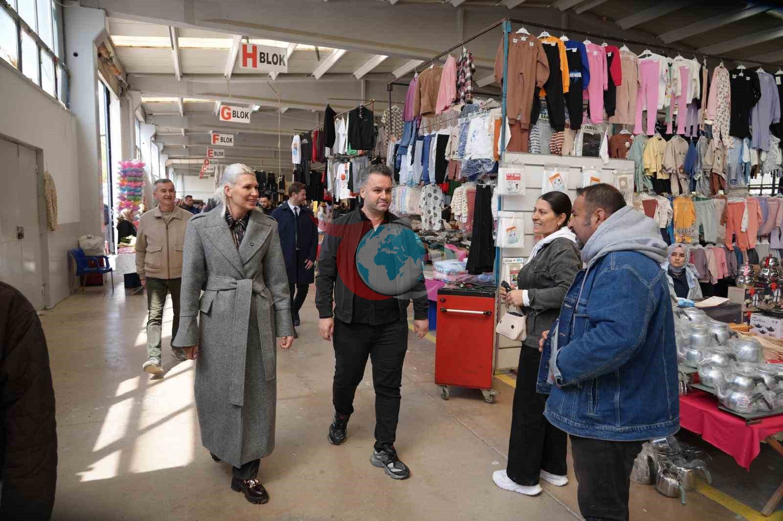 Başkan Subaşı, kapalı pazar esnafı ve vatandaşlarla buluştu