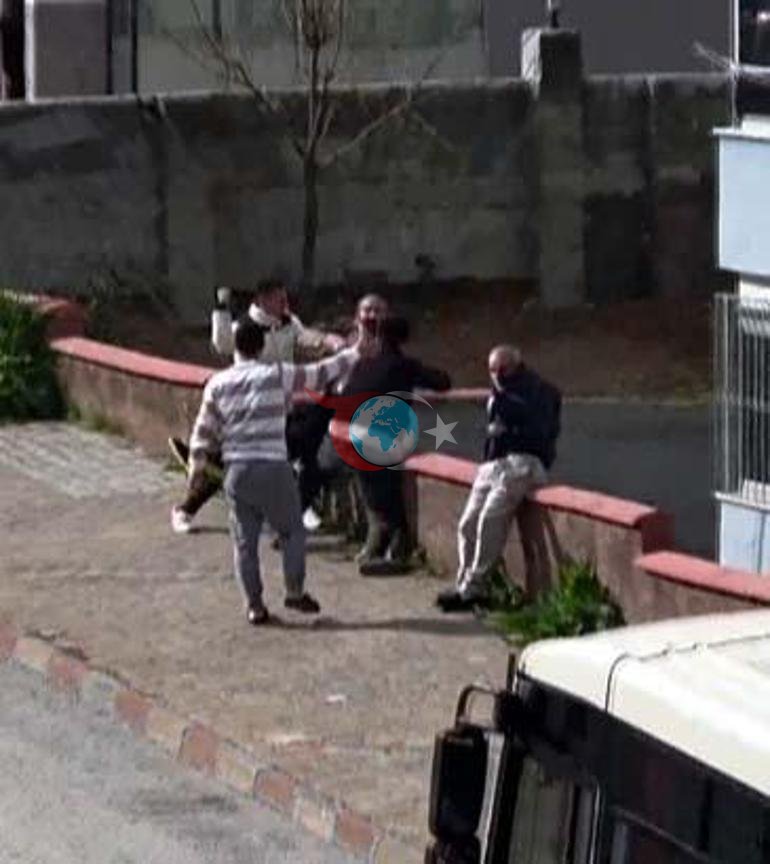 Bir evlat, babasına bunu yaptı Mahalledeki gençler tarafından dövüldü
