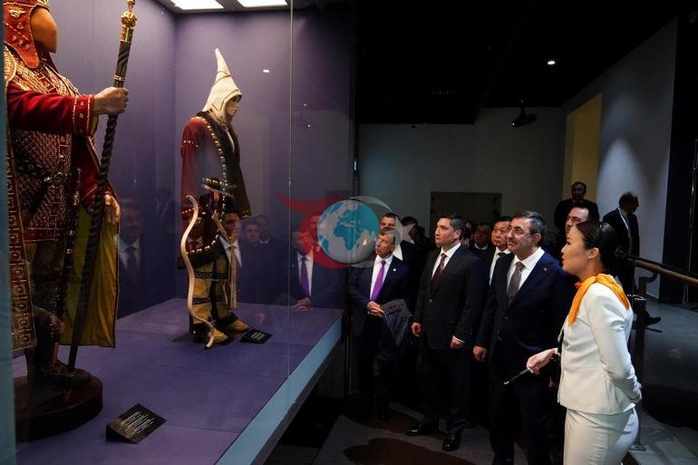 Cumhurbaşkanı Yardımcısı Yılmaz, Kazakistan’da müze ve yapay zeka merkezini ziyaret etti