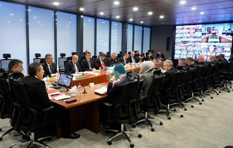 Bakanlar Çiftçi ve Tekin, vali ve milli eğitim müdürleriyle toplantı yaptı