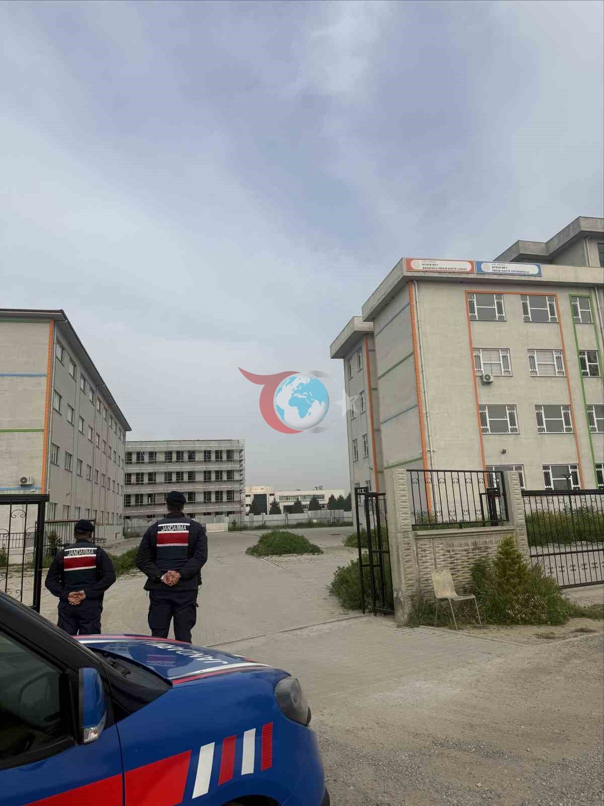 Aydฤฑnโda jandarma ekipleri okul รถnlerindeki gรผvenlik tedbirlerini arttฤฑrdฤฑ