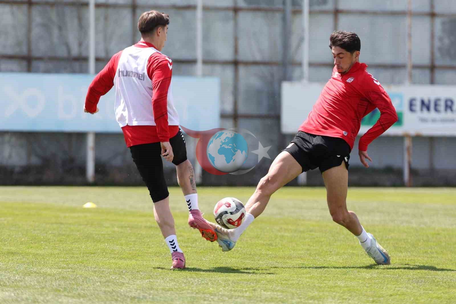 Sivasspor’da Rey Manaj idmanlara başladı
