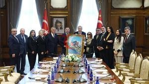 Cumhurbaşkanı Erdoğan, Türk Demokrasi Vakfı heyetini kabul etti