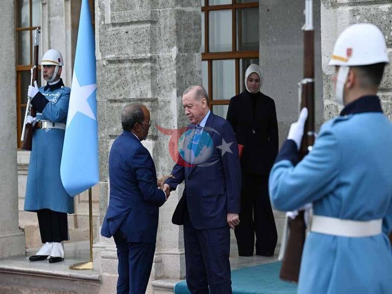 Cumhurbaşkanı Erdoğan, Somali Cumhurbaşkanı Hasan Şeyh Mahmud ile bir araya geldi
