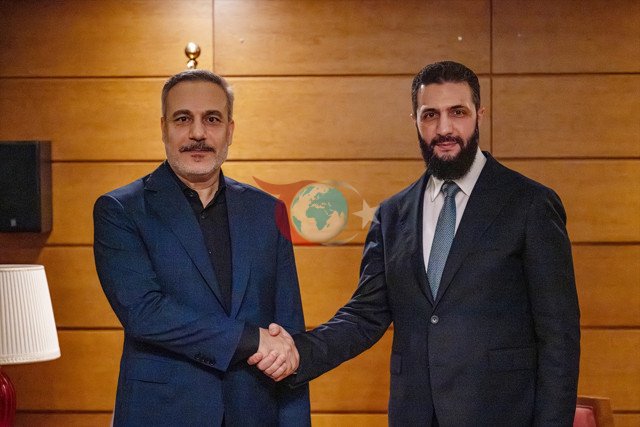 Dışişleri Bakanı Fidan, Suriye Cumhurbaşkanı Şara ile Antalya'da görüştü - Resim: 0
