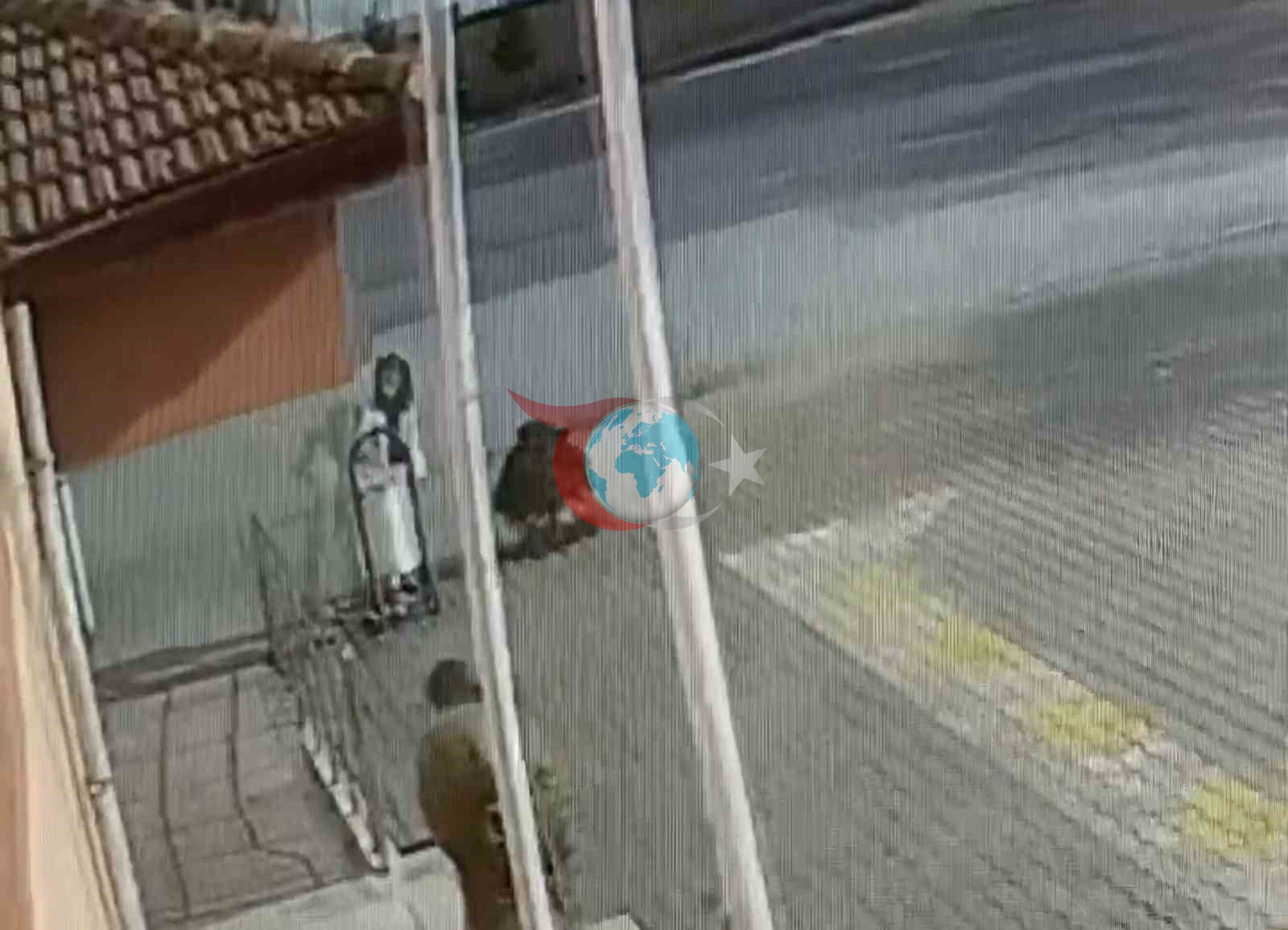 Altıntaş&rsquo;ta minik öğrencinin çevre duyarlılığı