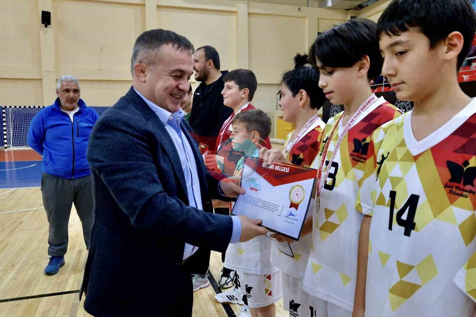 Bilecik&rsquo;te Hentbol Küçükler Yarı Finali tamamlandı