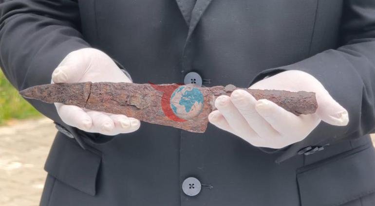 Hadrianopolis Antik Kentinde 5โinci yรผzyฤฑla ait bฤฑรงaklar ve kรถsรผre taลฤฑ ortaya รงฤฑkarฤฑldฤฑ