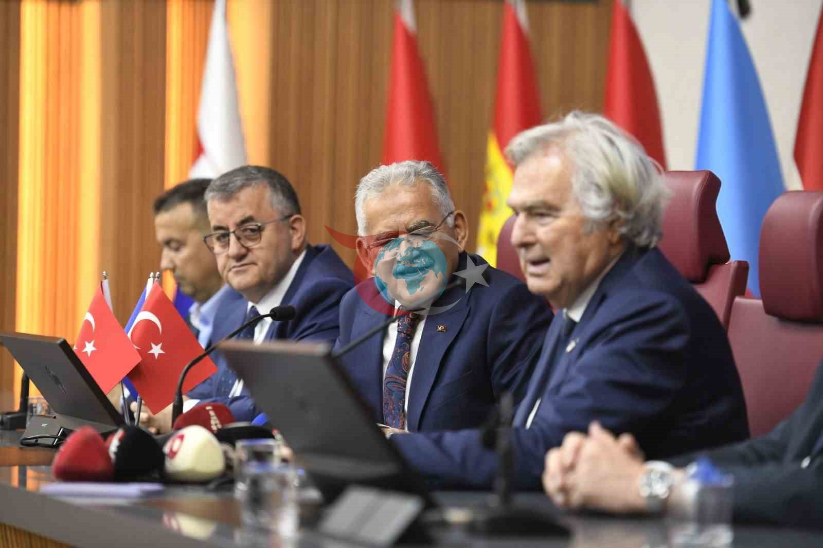Başkan Büyükkılıç, ACES heyetini ağırladı