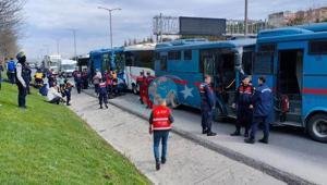 Başakşehirde 4 cezaevi sevk aracı kaza yaptı 6 jandarma yaralandı