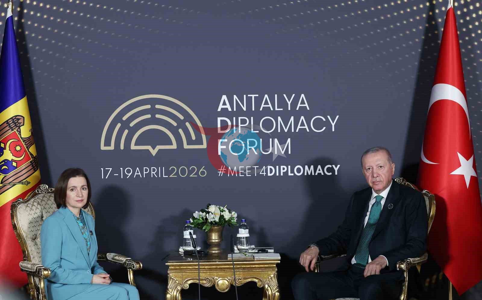 Cumhurbaşkanı Erdoğan, Moldova Cumhurbaşkanı Sandu ile bir araya geldi