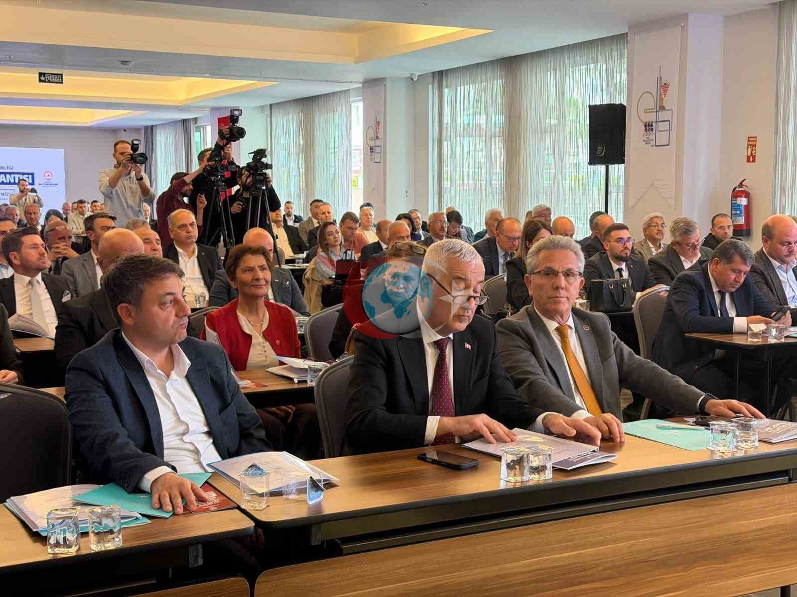 Başkan Tetik Ege Belediyeler Birliği encümen üyeliğine yeniden seçildi