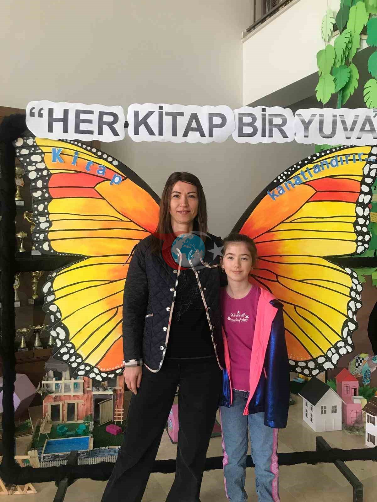 Bu okulda veliler çocuklarıyla sınava girdi...