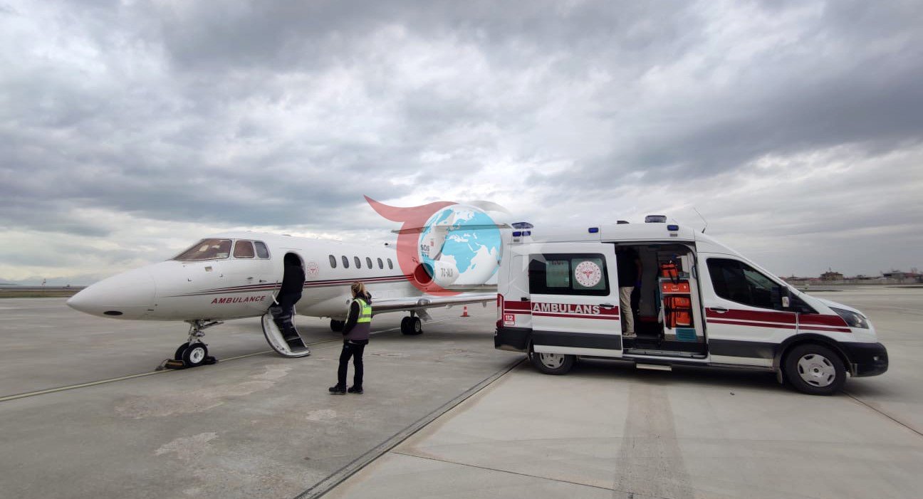 Van’da 2 günlük bebek için ambulans uçak havalandı