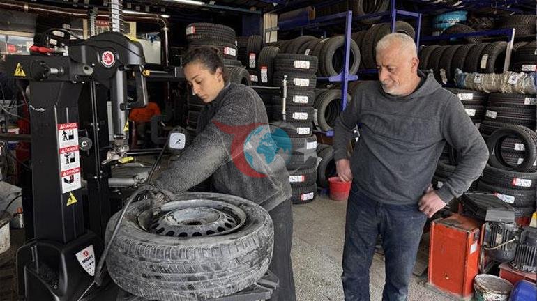 Gündüz lastikçi, akşam futbolcu Babası kapatacaktı, o vazgeçirdi: Azmi takdir topluyor