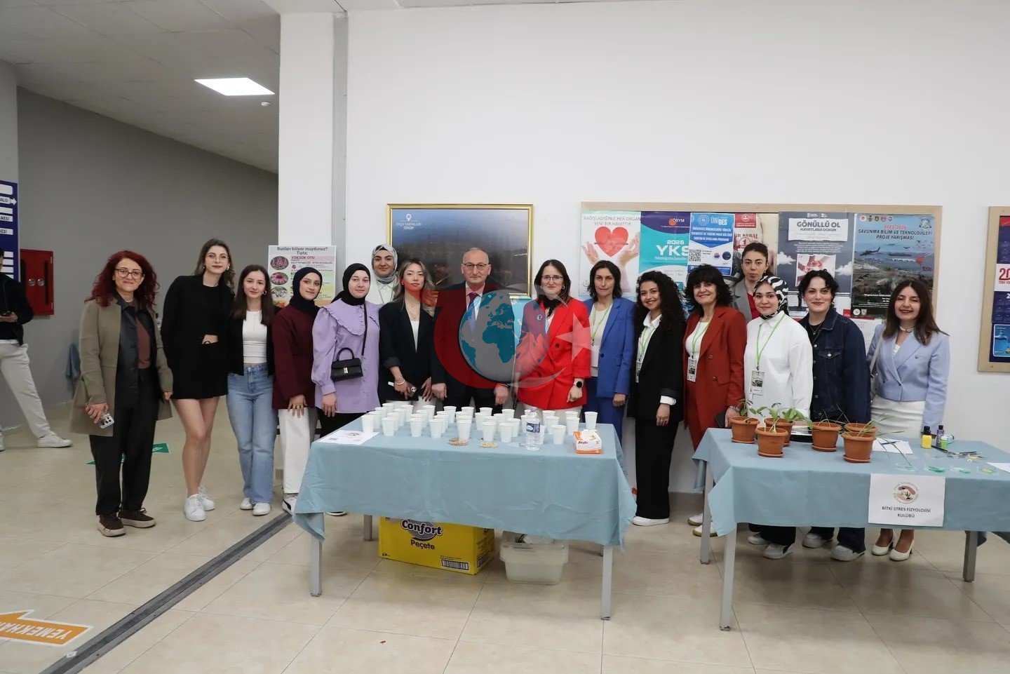 Sinop&rsquo;ta bitkilerin dünyası tuvale taşındı