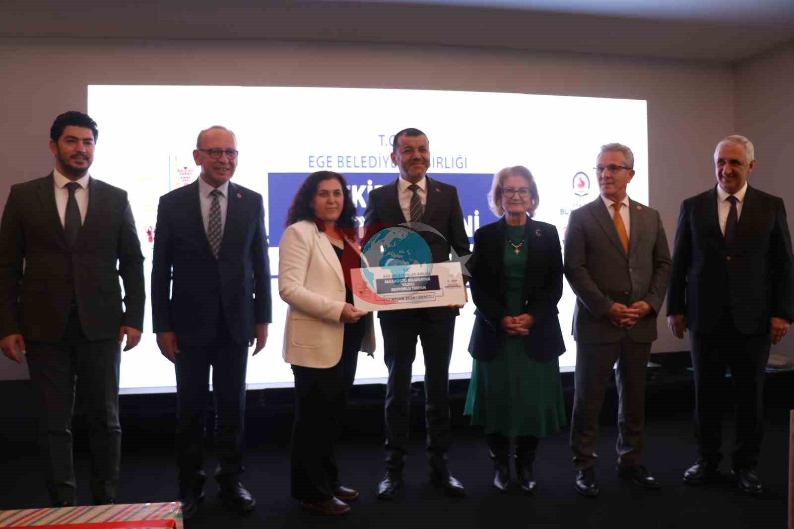 Ege Belediyeler Birliğinde Başkan Çavuşoğlu güven tazeledi
