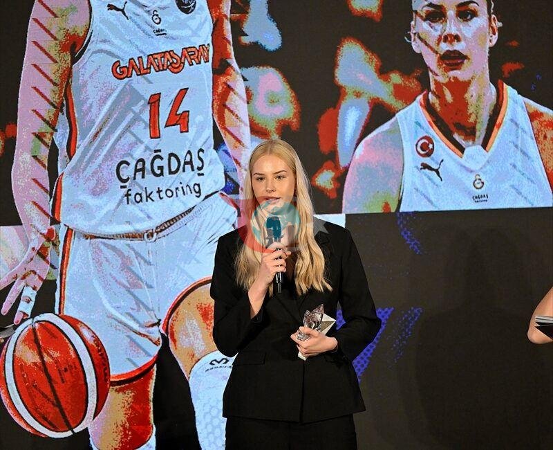 Dorka Juhasz