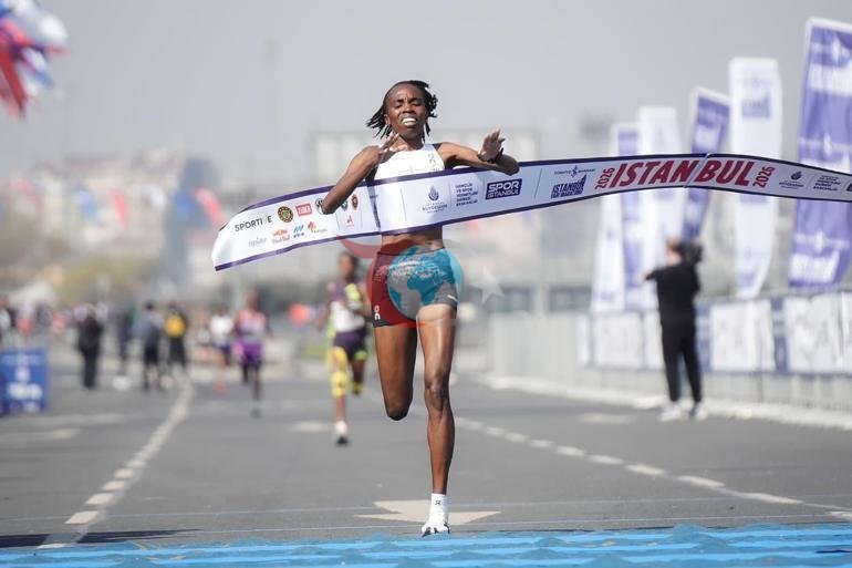 İstanbul Yarı Maratonunu erkeklerde Alex Matata, kadınlarda Purity Gitonga kazandı