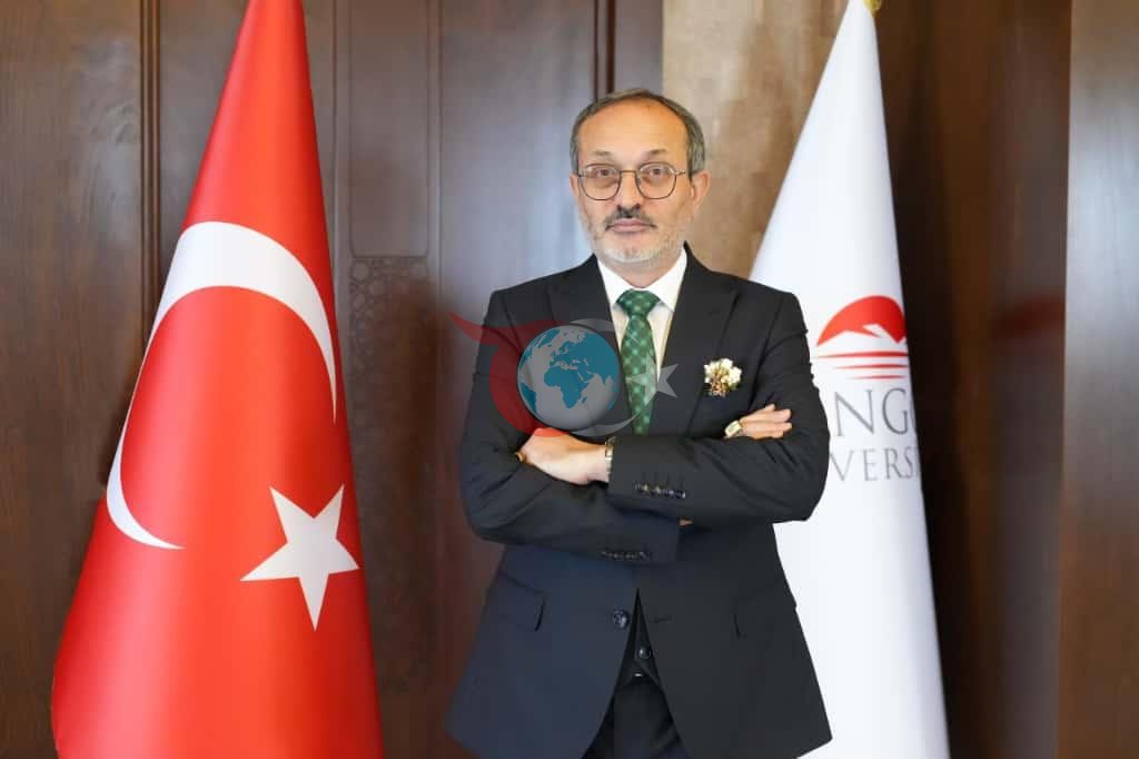 Bingöl Üniversitesi Rektörü Prof. Dr. Erdal Çelik